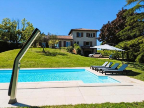 Villa avec piscine et vue panoramique